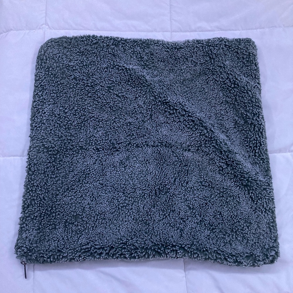 UGG Soft Faux  (19" X 19") Gray Pillow Case